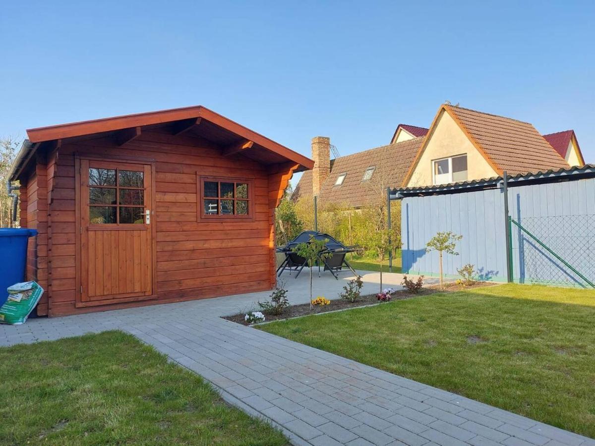 Haus Am Bodden Apartment Fuhlendorf  ภายนอก รูปภาพ